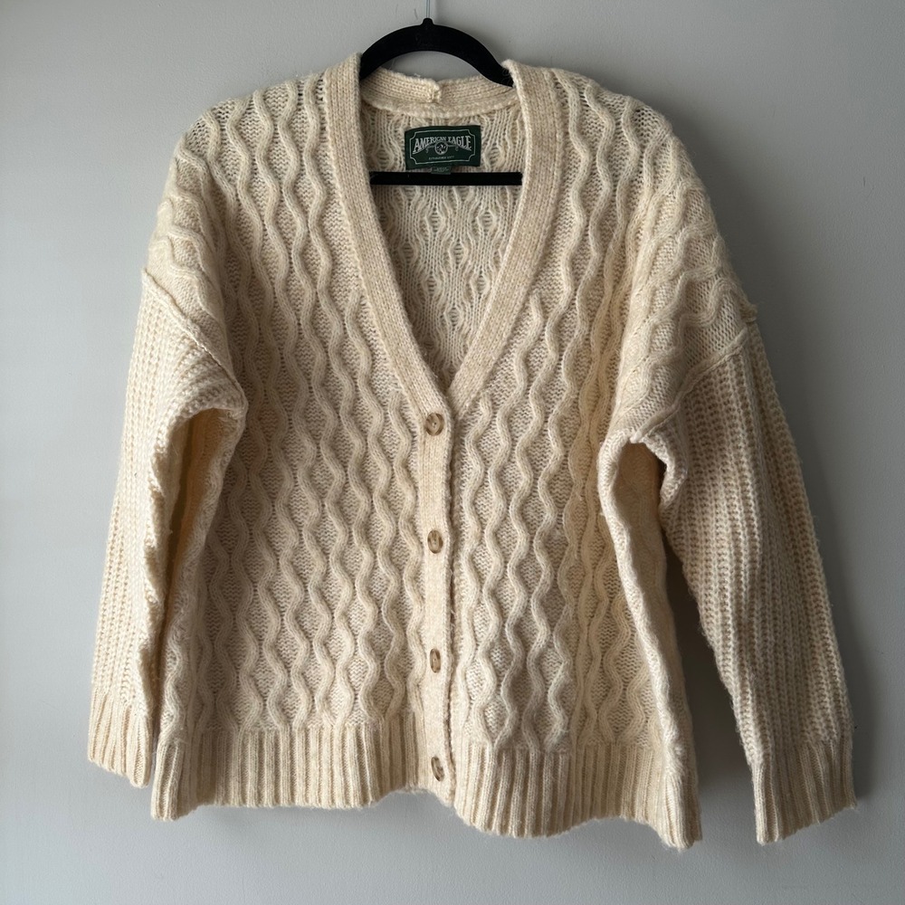 American Eagle Outfitters Cream Cable Knit Cardigan Sweater Size S